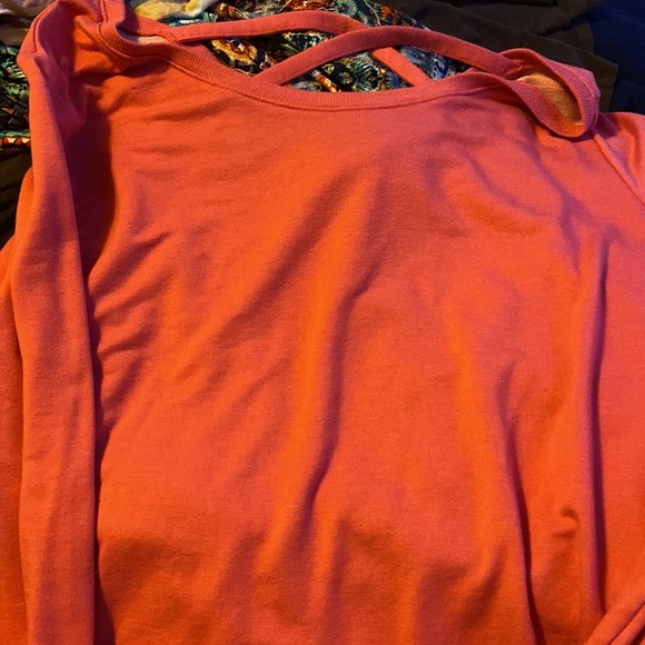 Pink long sleeve shirt hasn’t been worn. Front and back is included - Picture 2 of 2